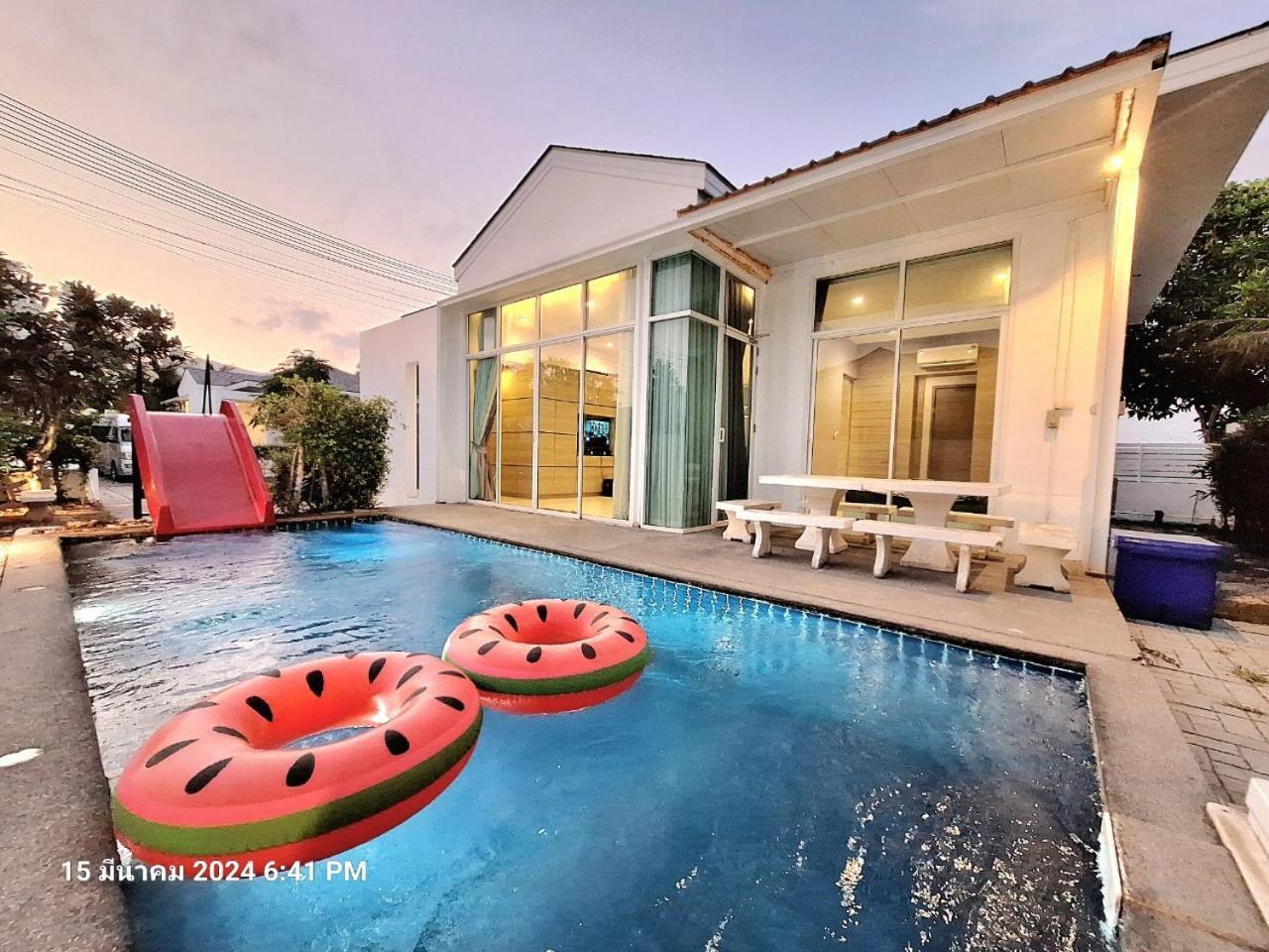 Beachtown Cha-Am Private Poolvilla From Beach 2Km Exterior photo